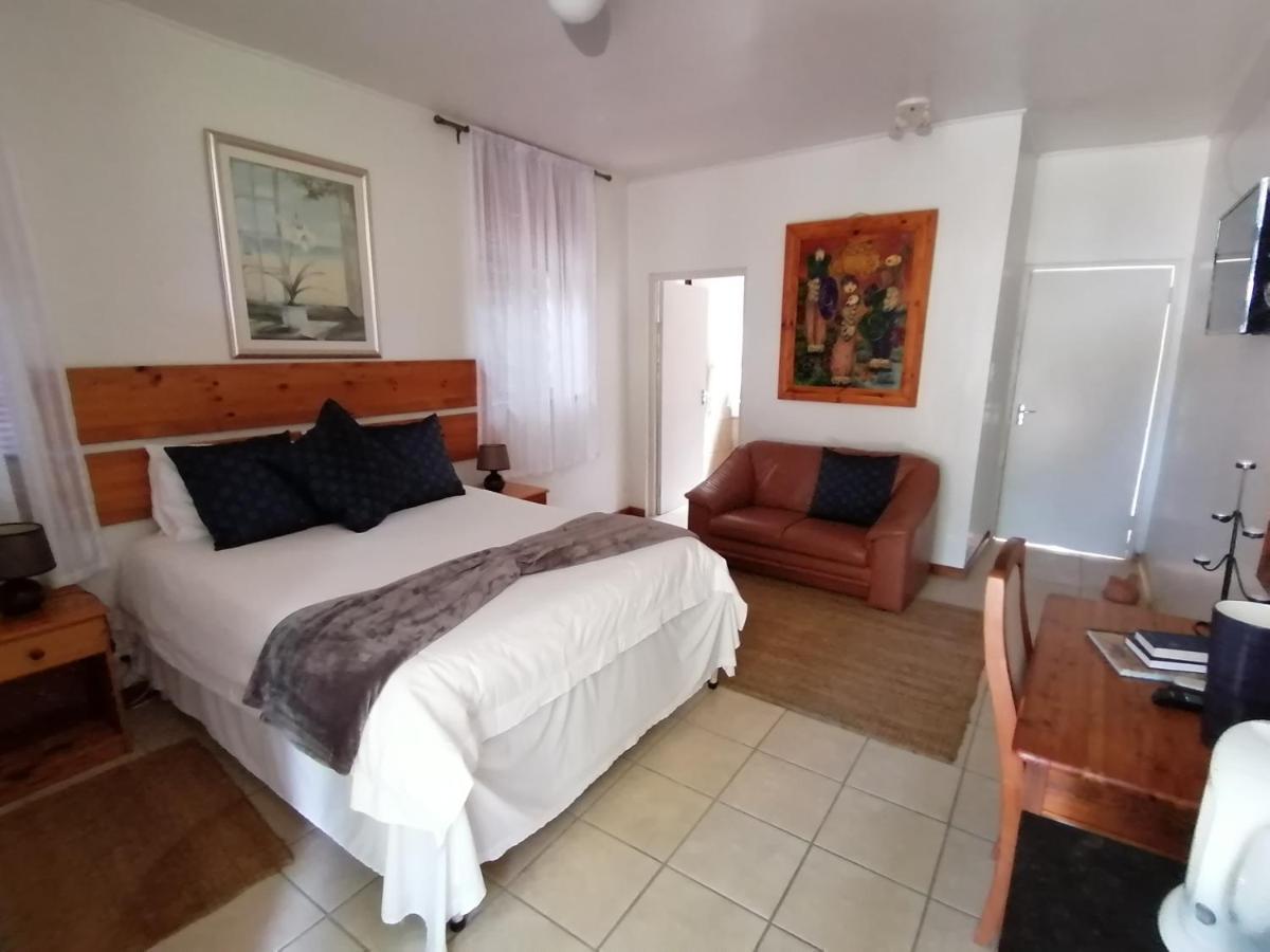 Aanhuizen Guest House Свеллендам Экстерьер фото